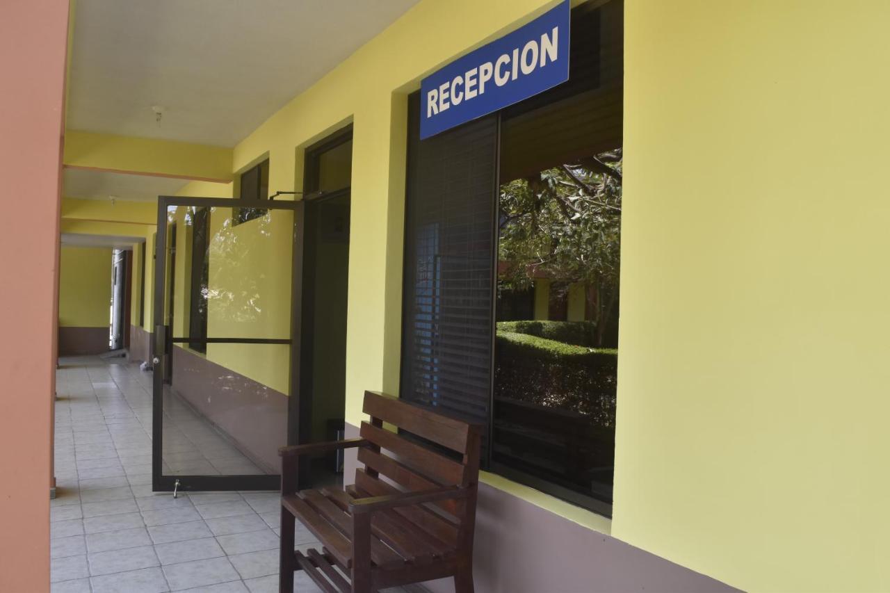 Hotel Santa Ana Liberia Airport Bagian luar foto